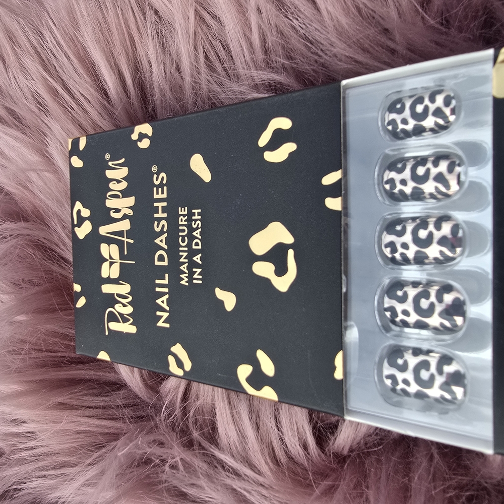 Aspen Leopard Print Nail Dashes - Picture 9 of 9